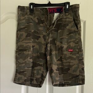 Levi's Green Camo Cargo Shorts Relaxed Fit